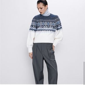 Entro Ballon Sleeve Colorblocked Knit Sweater in Blue/Cream Size M